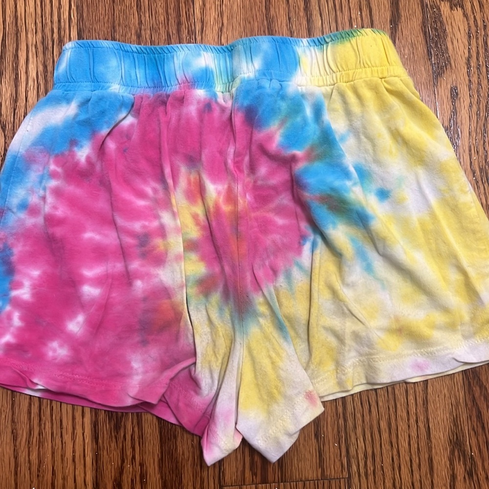 Design History Tie-Dye Matching Set - Picture 7 of 7